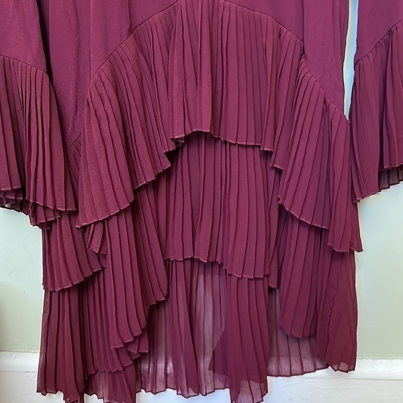 NWT  Zara Women's Blouse Pleated Hem & Cuffs High Low Hem burgundy Size Medium - Picture 6 of 11